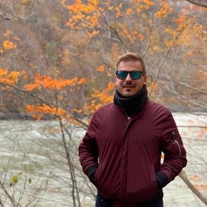 Meet your Posher, Grant